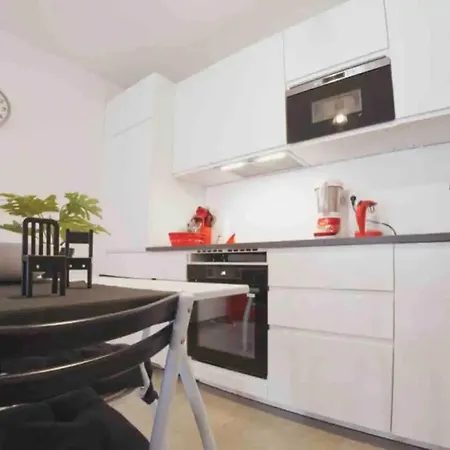 Guest house In Guest - Le Mercure - - Marche De Noel - Parlement Europeen - Dhote