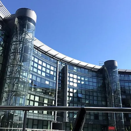 In Guest - Le Mercure - - Marche De Noel - Parlement Europeen - Dhote