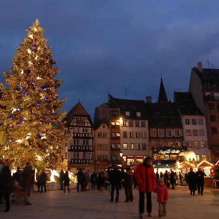 In Guest - Le Mercure - - Marche De Noel - Parlement Europeen - Dhote